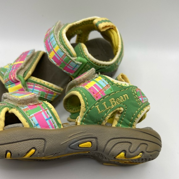 L.L. Bean | Baby Girl Velcro Sandals - Picture 2 of 4